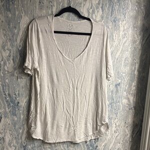 Maurices Soft White Short Sleeve Tee